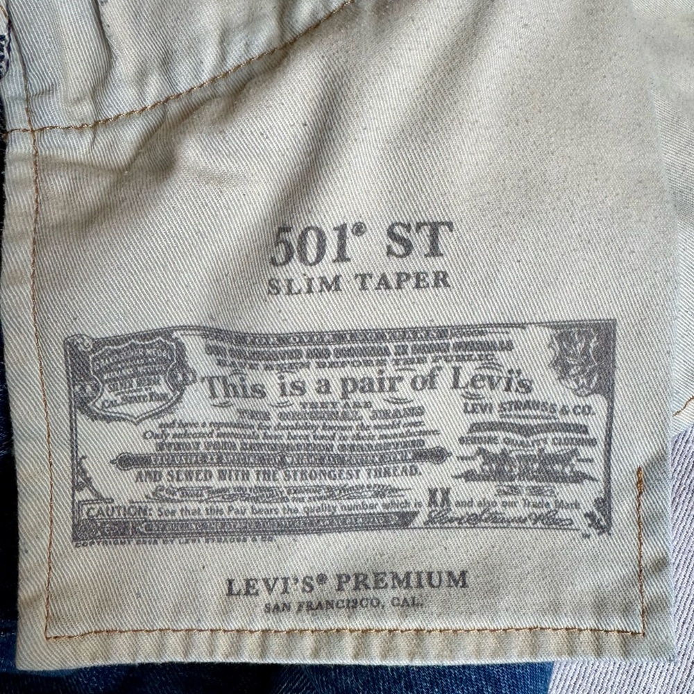 Levi's Premium Selvedge 501 ST Slim Straight Jeans in Medium Blue Wash - Picture 10 of 11
